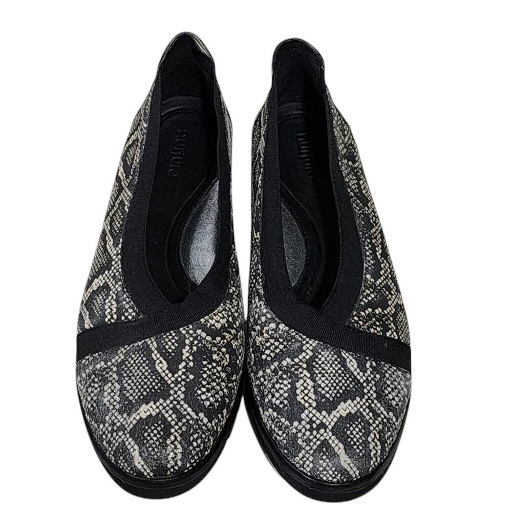 Nurture by Lamaze Kizzie Black‎ Animal Print leather Slip On Comfort Shoes 6.5